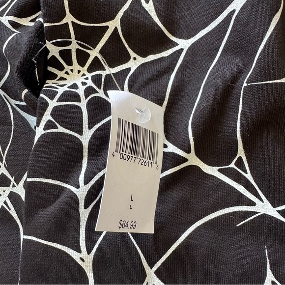 Walt Disney World Halloween Stitch Spirit Jersey Spider Web Large Glow Dark NEW - Picture 4 of 8